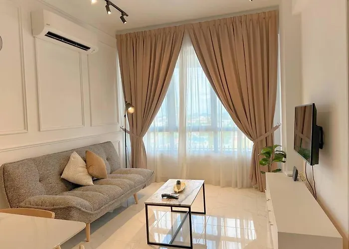 Netflix Two Bedroom Troika Kota Bharu Homestay 118