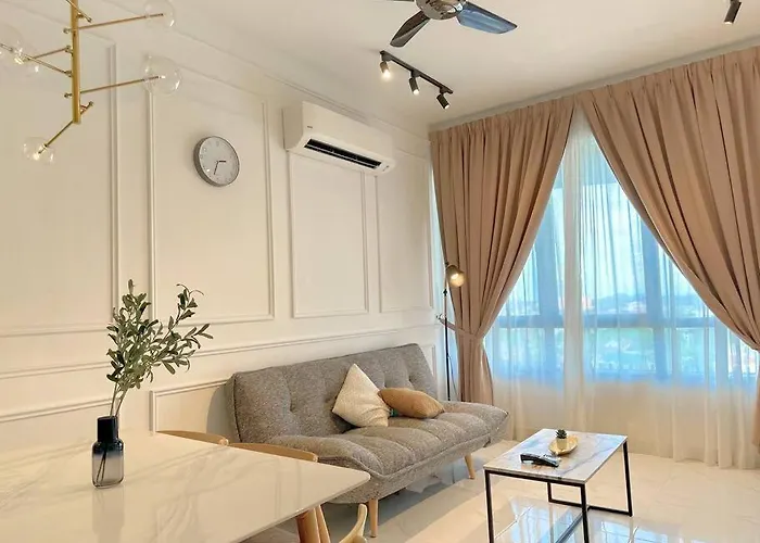 Netflix Two Bedroom Troika Kota Bharu Homestay 118