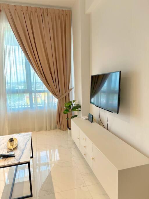 Apartment Netflix Two Bedroom Troika 118 Kota Bharu