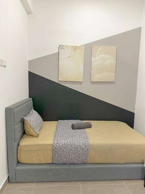 Apartment Netflix Two Bedroom Troika 118 *